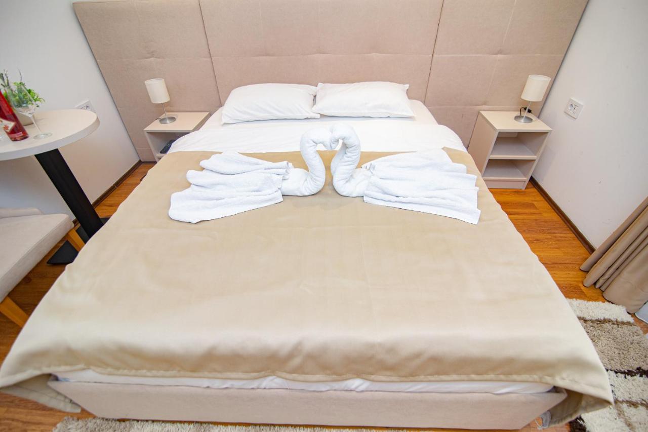 Hotel Konaciste Akustik Zlatibor Esterno foto